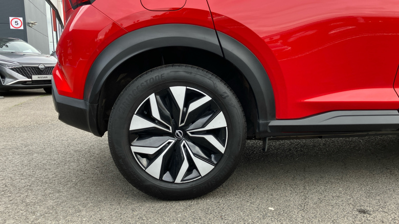 Nissan Juke 1.0 DiG-T 114 Acenta 5dr DCT Petrol Hatchback